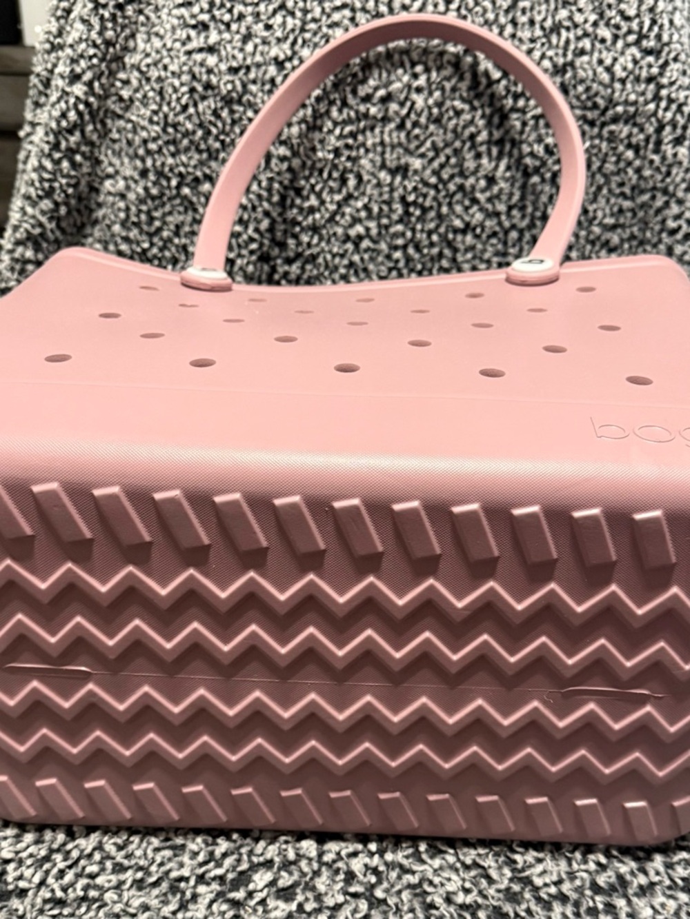 Bogg Blushing Perforated Tote Bag EUC - Picture 4 of 9